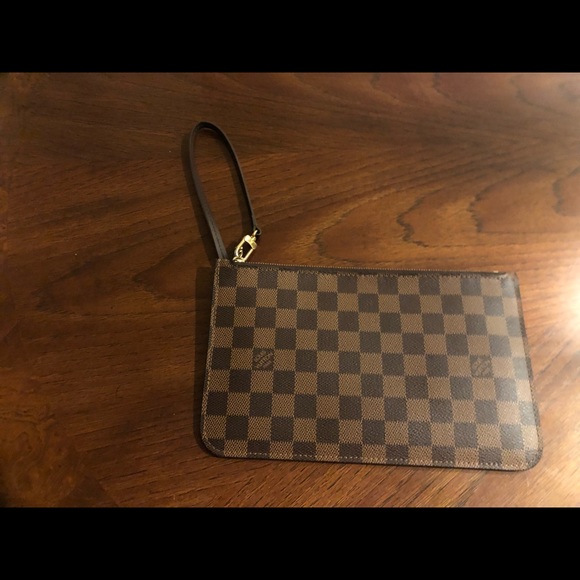 Louis Vuitton Wristlet - Picture 5 of 7